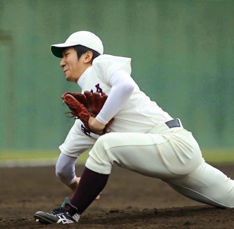 福田太郎アナの大学時代の投球シーン