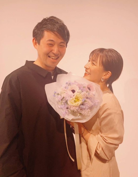長岡大雅アナの結婚報告写真
