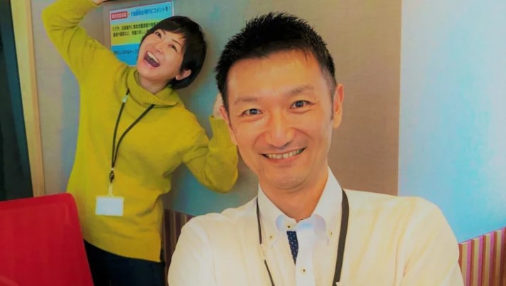 HBC北海道放送のアナウンサー、加藤雅章アナと山根あゆみアナ