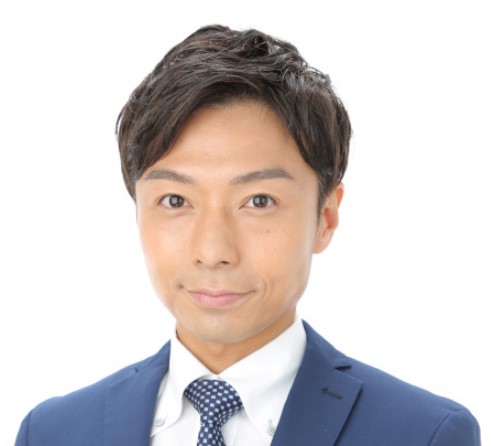 元STV札幌テレビ放送のアナウンサー、小出アキラアナのプロフィール画像
