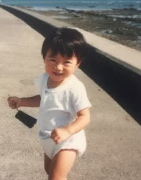 伊藤海彦アナの2歳くらいの写真