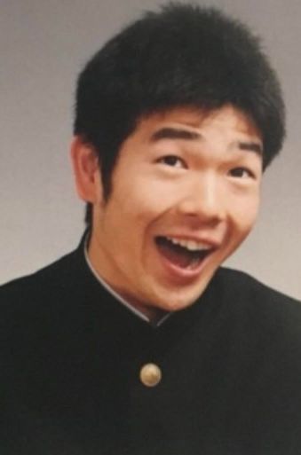 SAGATVサガテレビの男性アナウンサー、平川邦明（ひらかわくにあき）アナの高校生時代の写真